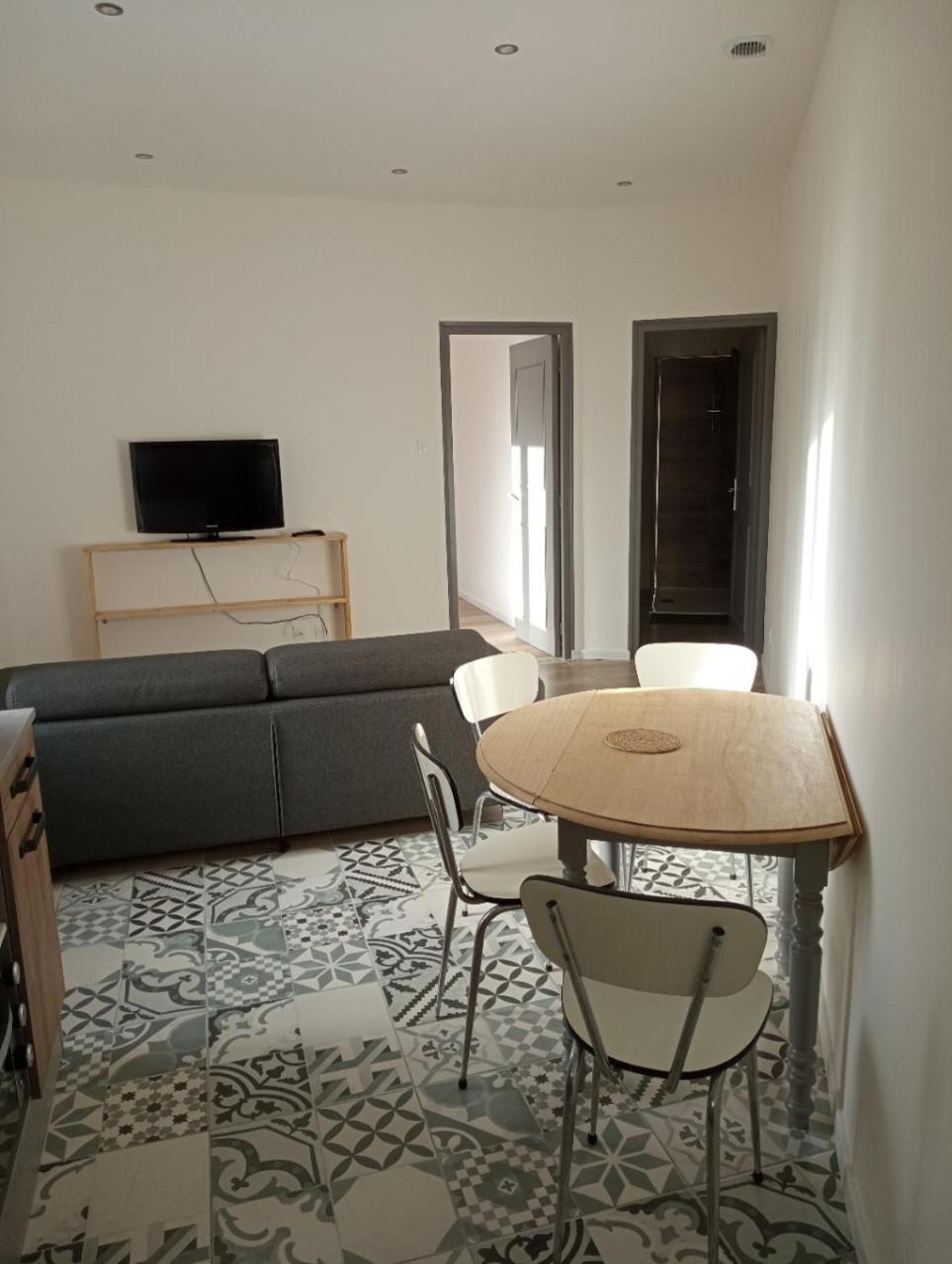 Appart Proche Toutes Commodites Souvigny Εξωτερικό φωτογραφία